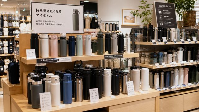 スターバックスなど店頭でマイボトルを渡す際のスムーズな頼み方